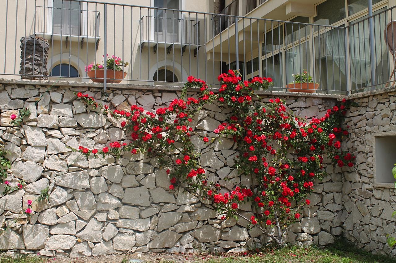 Villa Keratea Gela Bagian luar foto